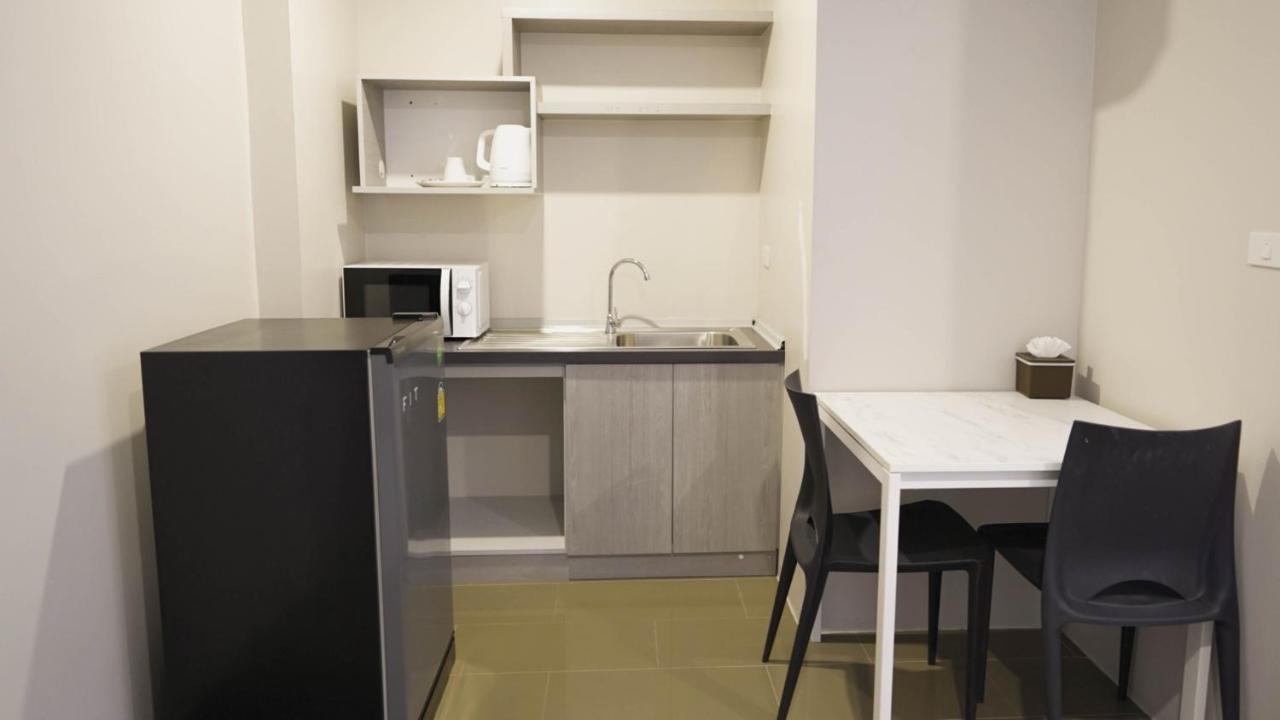 Roomquest Bangkok Sukhumvit 107 Samut Prakan Exterior foto