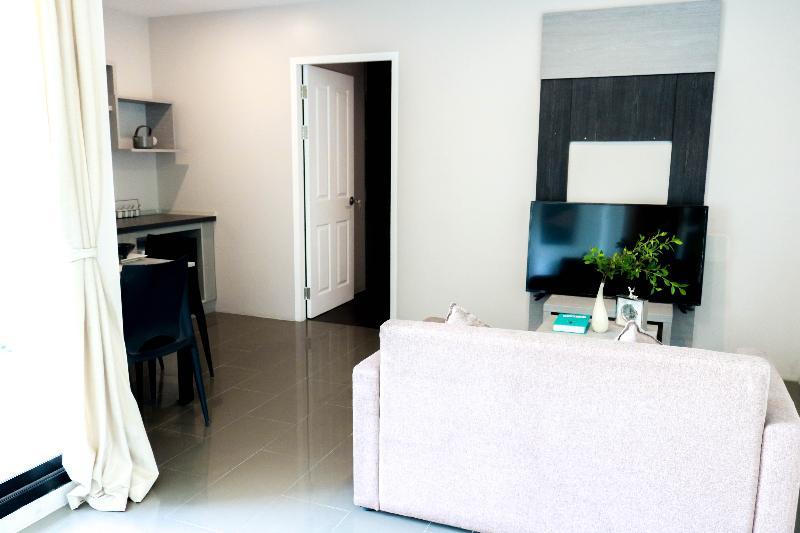 Roomquest Bangkok Sukhumvit 107 Samut Prakan Exterior foto