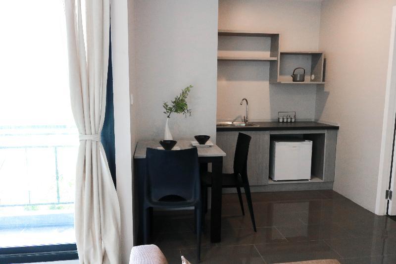 Roomquest Bangkok Sukhumvit 107 Samut Prakan Exterior foto